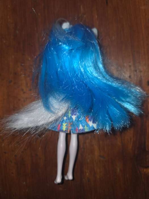 Enchantimals Winsley Wolf doll - 16cm