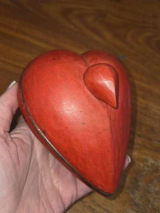 Red wooden heart shaped container Perfect for jewellery or as a beautiful decor piece