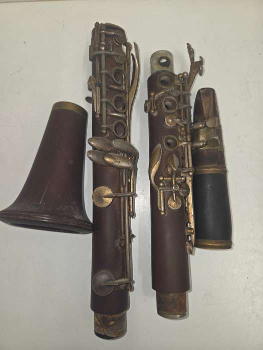 Vintage Clarinet - Made in England - See pictures for condition