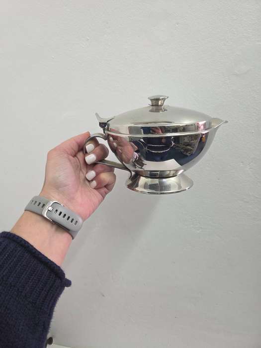 Stainless steel Sauce Jug with hinged lid Great quality Heavy item