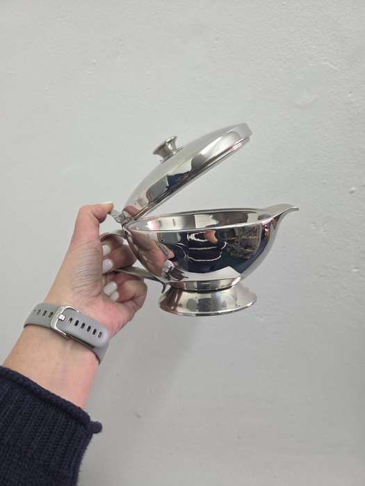 Stainless steel Sauce Jug with hinged lid Great quality Heavy item