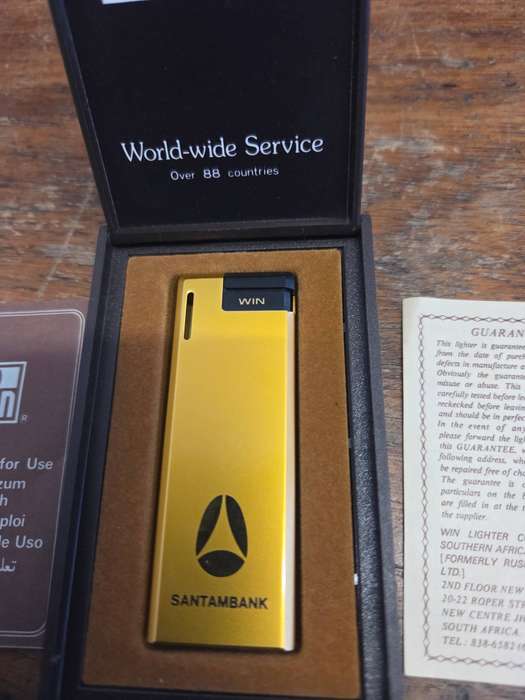 Vintage WIN lighter - Santambank - Needs a refill