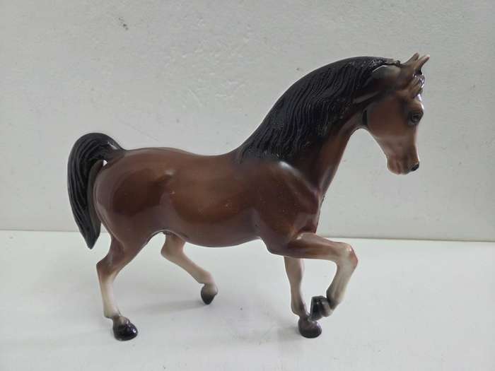 Large Plastic Toy Horse with beautiful realistic detail - Size - 28cm x 22cm