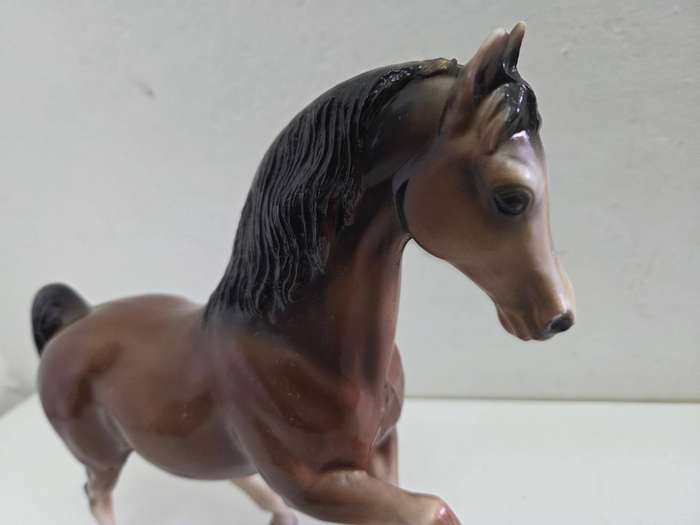 Large Plastic Toy Horse with beautiful realistic detail - Size - 28cm x 22cm