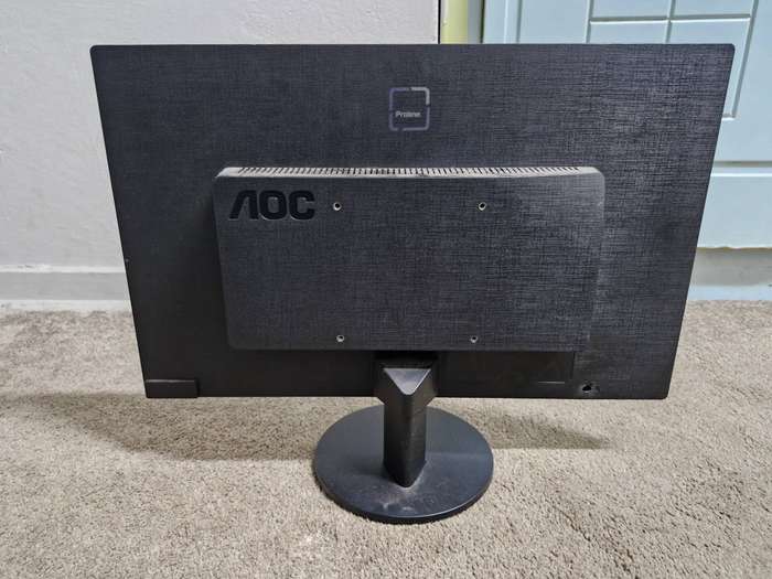 AOC Proline 19" Monitor