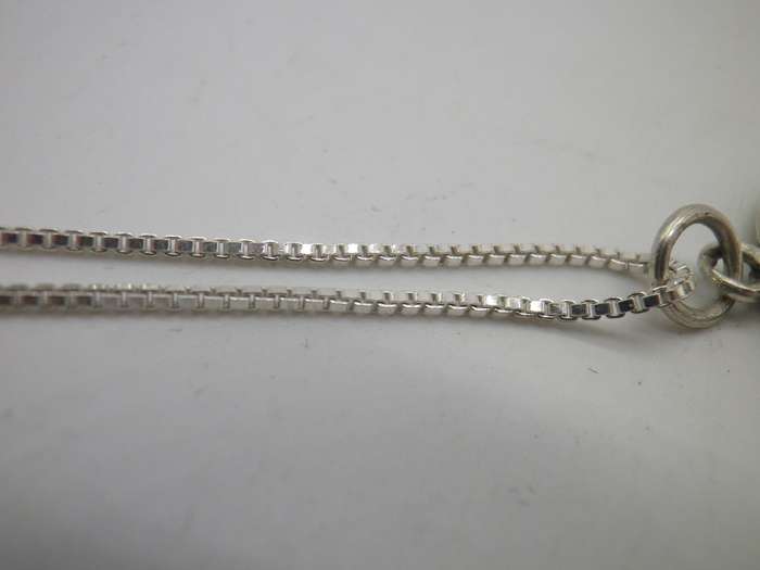 EGYPTIAN STERLING SILVER SCARAB BEETLE VINTAGE NECKLACE. STUNNING!!