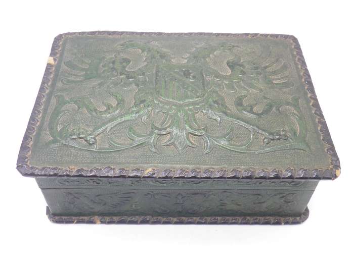 Vintage Spanish Leather clad wooden Cueros Repujados Cigarette box