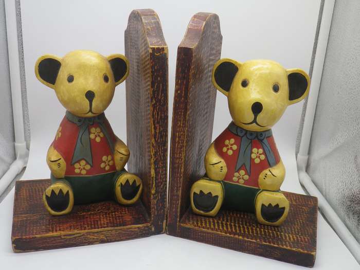 Cute Pair TEDDY Bear painted wood bookends.