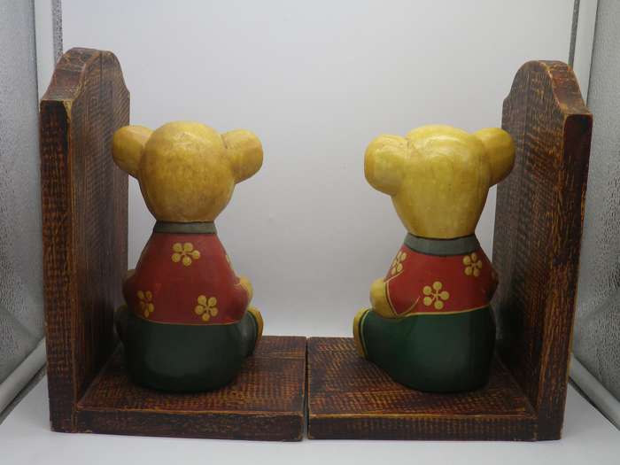 Cute Pair TEDDY Bear painted wood bookends.