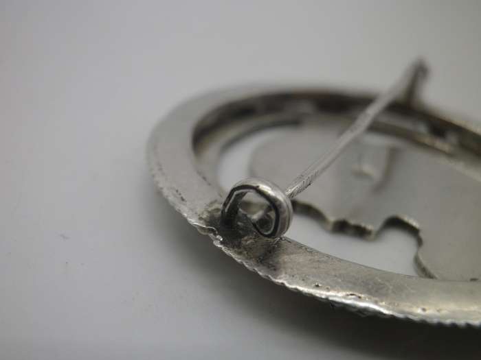 OSIRIS Egyptian Hallmarked Silver Vintage brooch.  4cm 13.9g Stunning