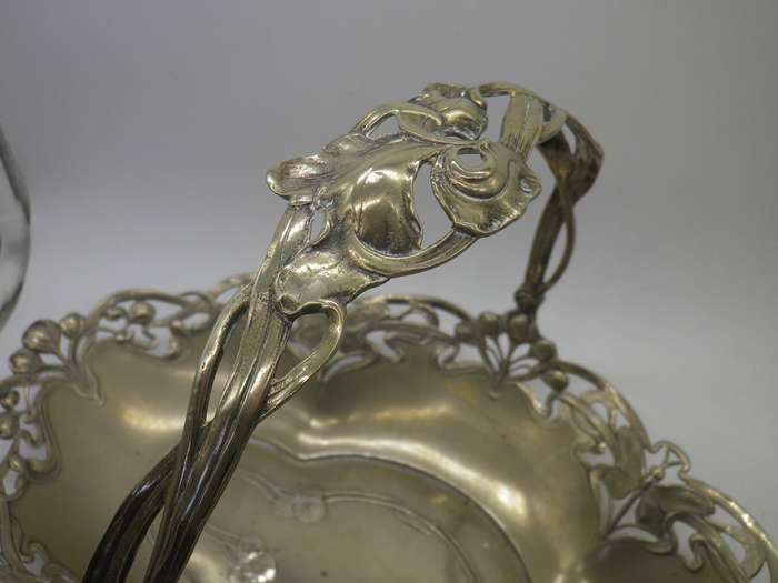 ART NOUVEAU SILVER PLATED on brass SWING HANDLE OVAL SWEET BOWL. Dragonfly design. 33x23cm