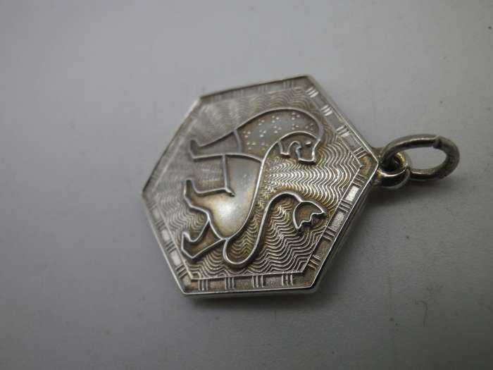 Sterling Silver DAVID ANDERSEN NORWAY LEO ZODIAC PENDANT 3X2CM