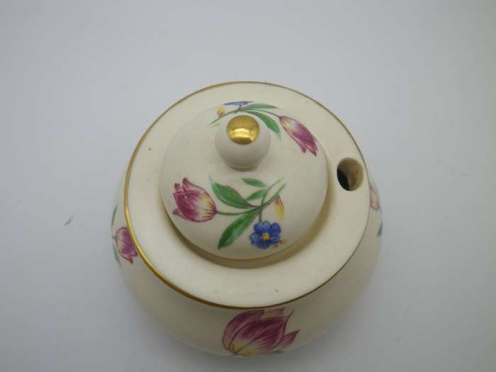 Vintage GOUDA Royal Zuid Holland Plateelbakkern ceramic inkwell with glass inset.