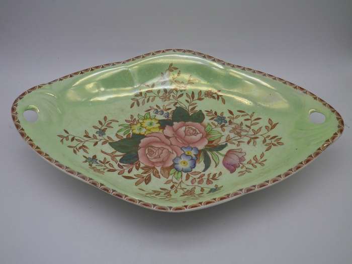 Vintage MALING lustreware bowl.