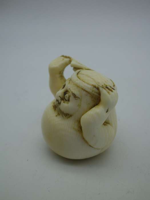 Rare Vintage SIGNED Japanese DARUMA Carved Netsuke. Very Unusual.