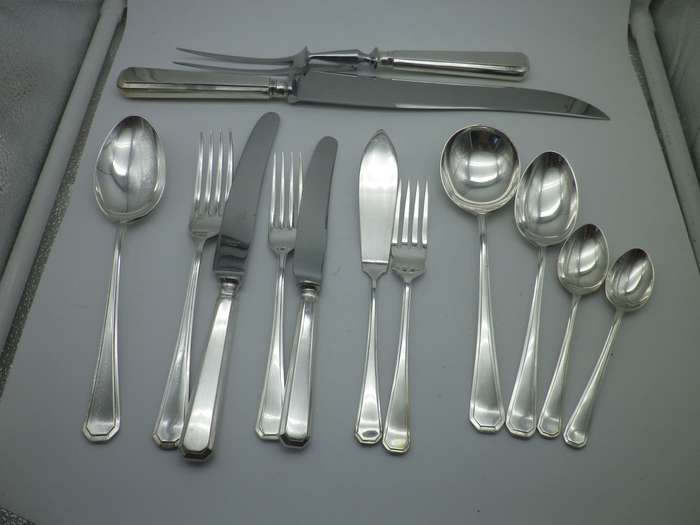 84 piece  A1 EPNS Cox Co Ltd SHEFFIELD 1950s Vintage Canteen of Cutlery. 8 place. SUPERB!