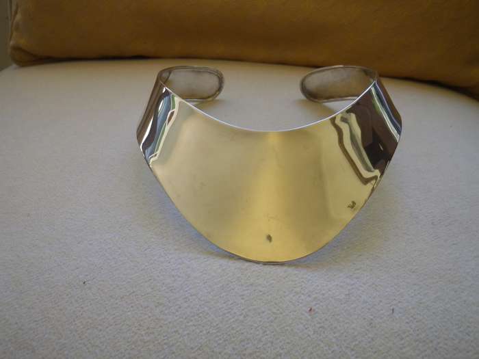 Dramatic Vintage Modernist SILVER PLATED Adjustable Choker Necklace. Mirror Bright & Unusual