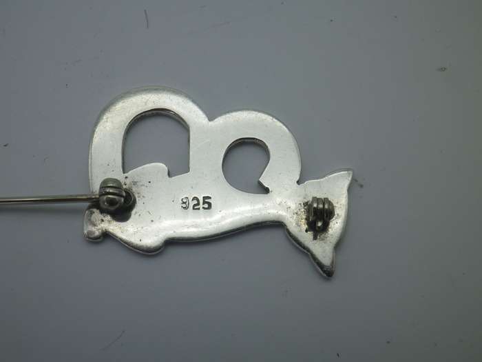 Cute Modernist Sterling Silver CAT BROOCH 4 x 2.5 cm 8.3g