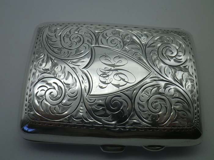 Sterling Silver Cigarette Case Birmingham 1917 or 1942 Joseph Gloster Ltd 74.5 9.5x6x1.5