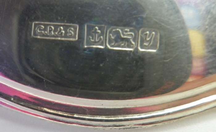 Hallmarked Silver SHERRY Decanter label. Birmingham, 1998 C Robathan & Son. 8.9g