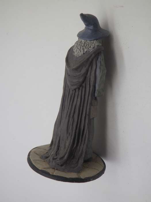 GANDALF THE GREY Lord of the Rings Hand Painted Lead figurine NLP 2004.