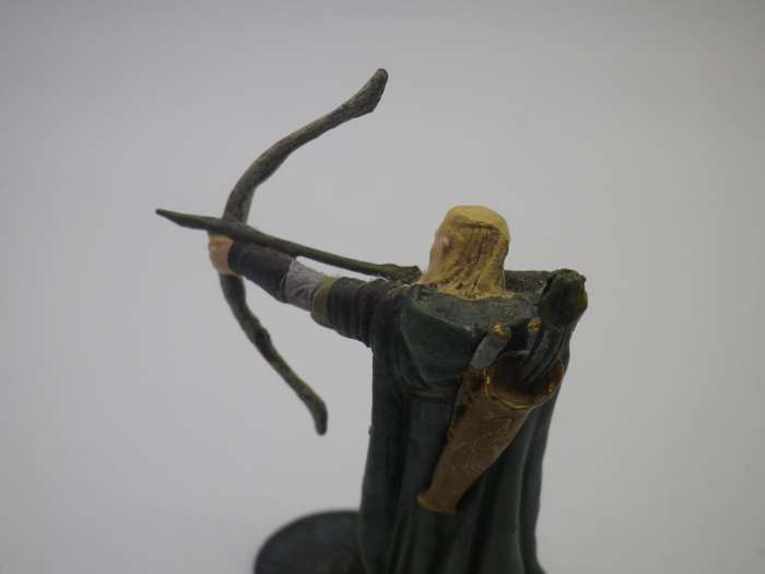 LEGOLAS Lord of the Rings Hand Painted Lead figurine NLP 2004. Original label Very Good Condition.