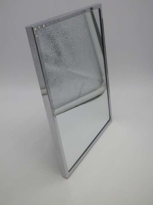 Beautiful SWAROVSKI Standing Mirror.  19.5x 15cm.