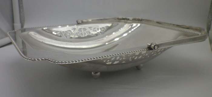 VINTAGE SILVER PLATED EMSS silver plate on brass SWING HANDLE RECTANGULAR SWEET BOWL GREAT CONDITION