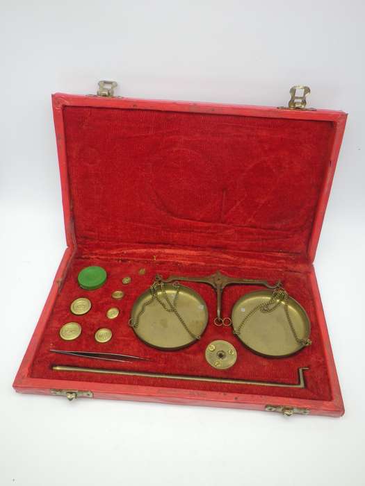 Vintage Apothecary or Jewelers Brass Travel Scale in Leather  Box