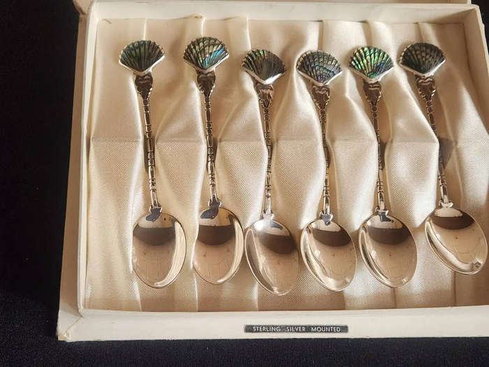 Vintage 1950s Sterling Silver & Genuine Paua shell spoons. Ataahua, New Zealnd. 10cm. 45g