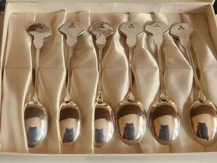 Vintage 1950s Sterling Silver & Genuine Paua shell spoons. Ataahua, New Zealnd. 10cm. 45g