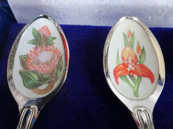 South African Wildflower Spoons. SA Collectors Traesury. Set of 6. Boxed