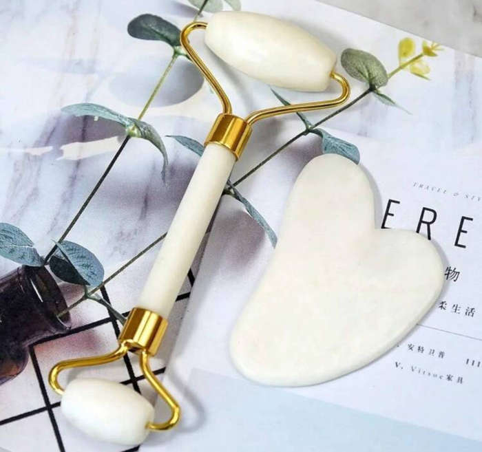 Womens Month : 50% Off 2 piece Jade Stone Roller + face massager
