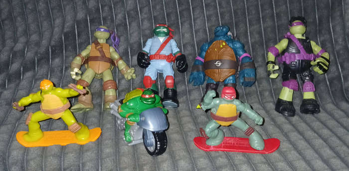 Large TMNT figure lot