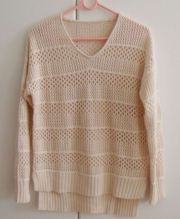 Ladies   Jersey  -   Size  small/medium -   Beautiful  beige - BRAND NEW