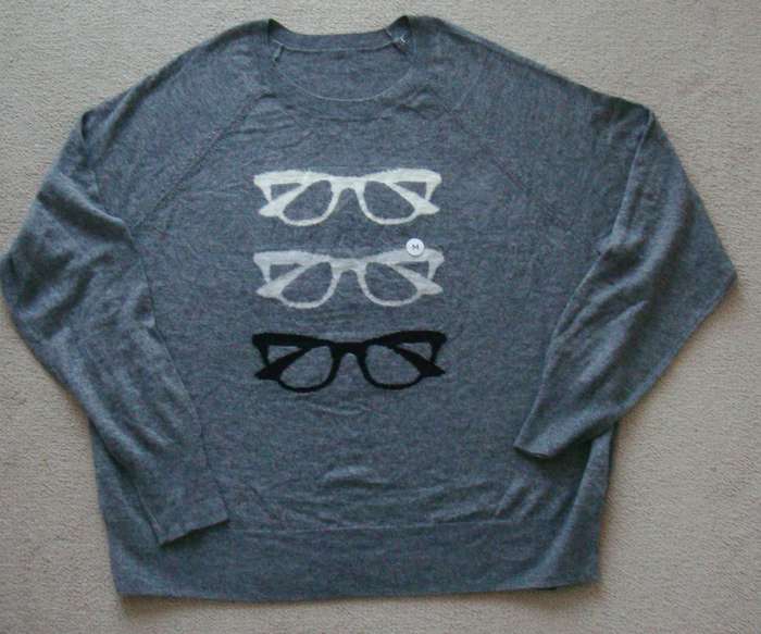 Ladies   Jersey  -   Size  medium/ Large -   Beautiful  GREY - BRAND NEW