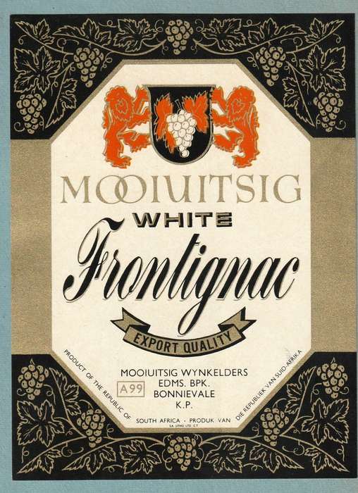 4 x Vintage Wine Bottle Lables, Mooiuitsig Wit and Red Muscadel, Red and Wite Frontignac.