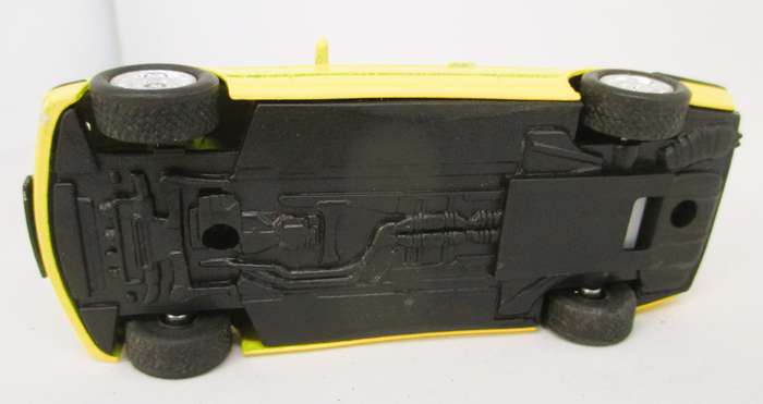 BMW M3 Cabiolet Dakar Yellow UT Models 1/43