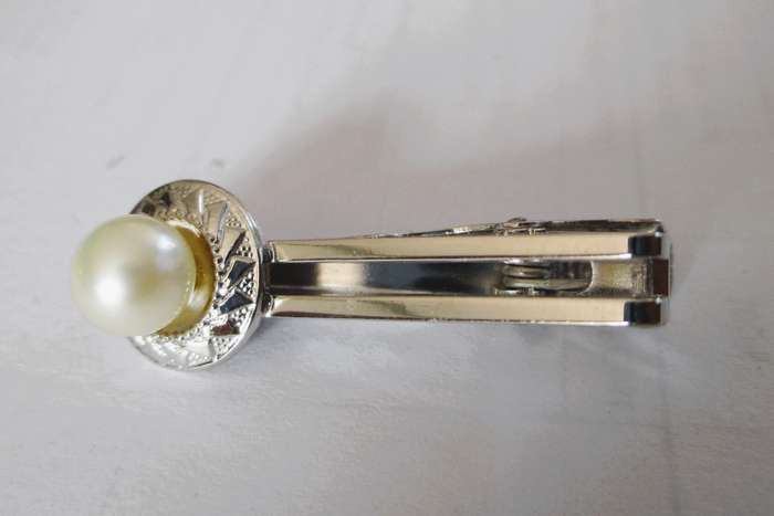 Modernist Designer Men's Faux Pearl Tie Bar.
