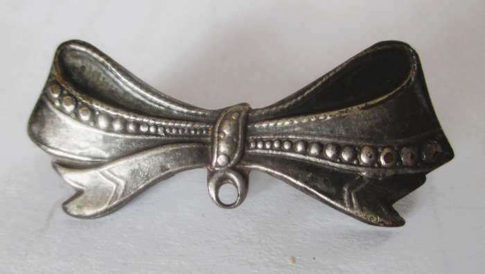 Vintage Silver Bow Brooch.