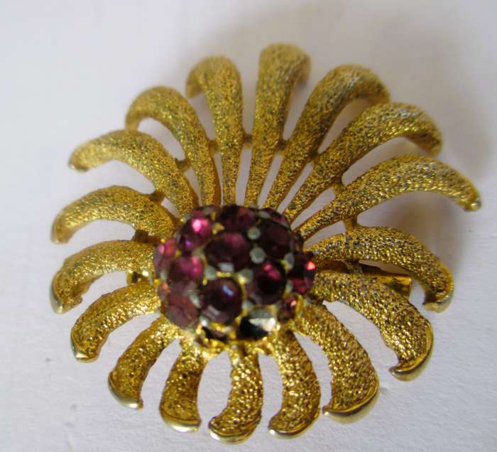 Vintage Red Rhinestone Curved Petal Floral Brooch. 50mm.