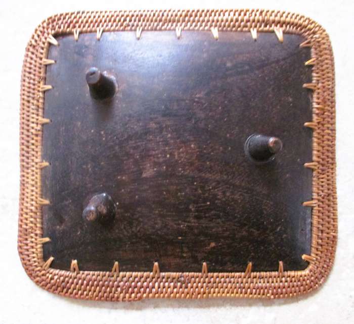 Vintage Chinese Wood and bone embedded Tray, wicker frame. On Three legs .200x180mm