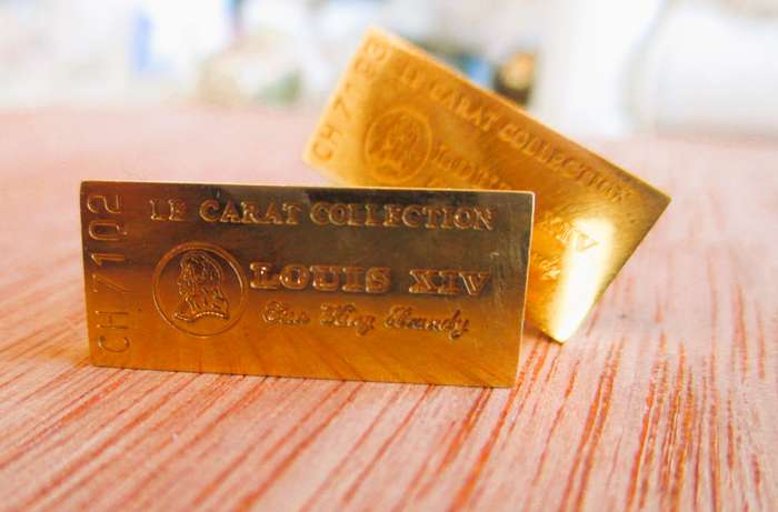 Vintage Louis XIV Le Carat Collection Number CH 7193 gold color Cufflinks.
