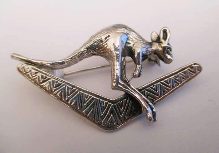 Vintage Brooch Pin - Australia Boomerang - Kangaroo - Silver Tone Marked. 40mm