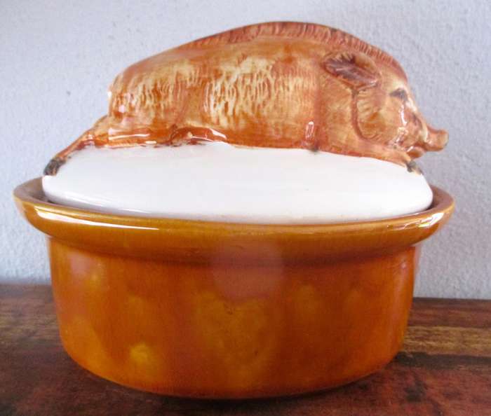 Vintage Ceramic Pig Terrine Dish, Pate Dish - Portugal Pottery  160x140mm