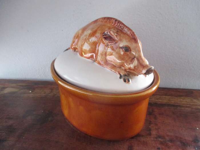 Vintage Ceramic Pig Terrine Dish, Pate Dish - Portugal Pottery  160x140mm