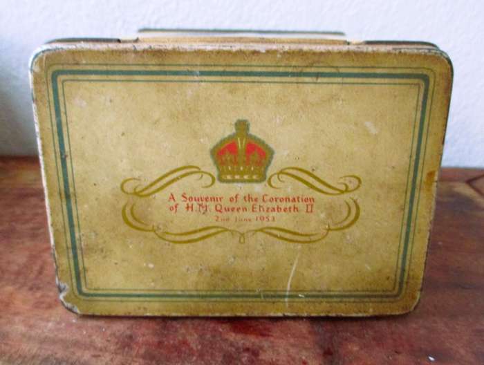 Vintage 1953 Queen Elizabeth II Coronation Souvenir Tea Tin - Duke of Edinburgh - 115x70x100mm