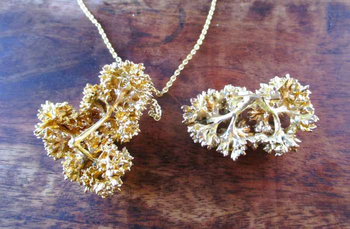 Vintage Costume Jewelry Pendant Necklace and Brooch Gold Tone Sea Coral 1980s