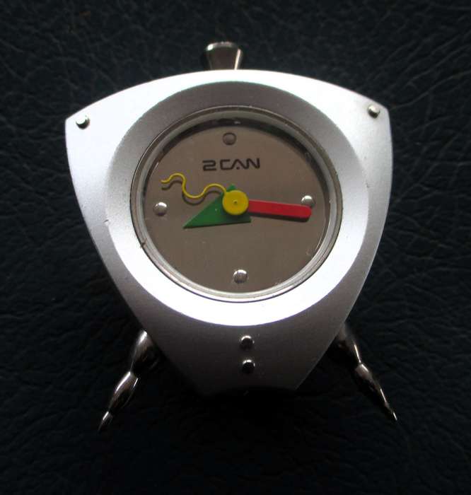 RARE! / Vintage "2CAN Clockboy mini table clock / desk clock (contemporary design) Working. 50x50mm