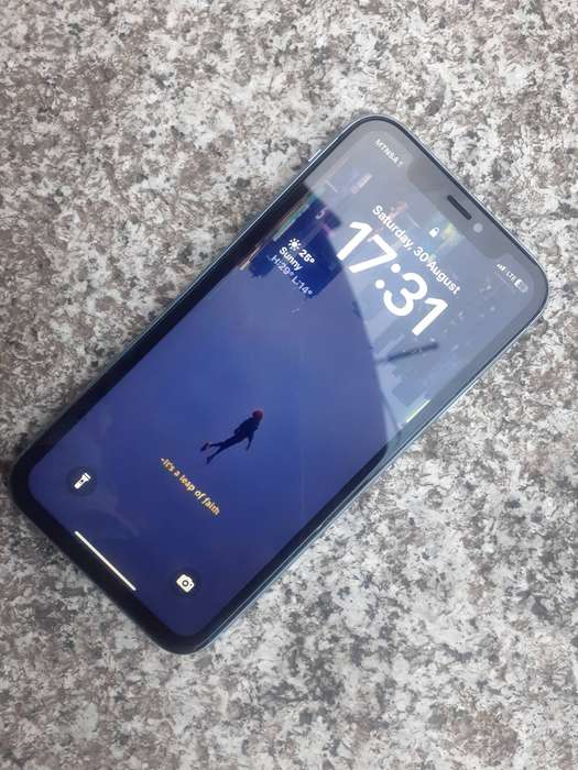 Apple iPhone XR 64GB Blue - PLEASE READ